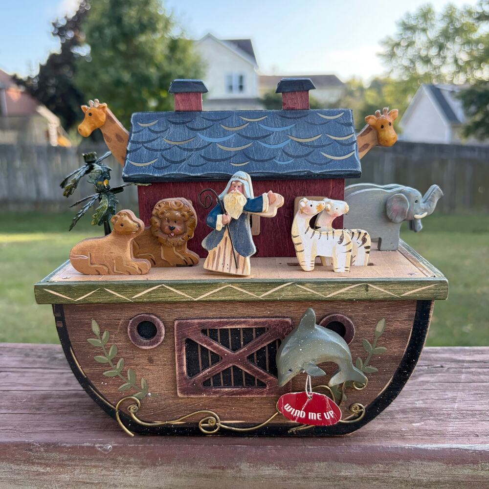 Vintage 1999 Wooden Noah's Ark Animated Music Box - Plays Merry Christmas -Works